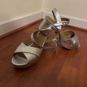 Aerosoles platform heels